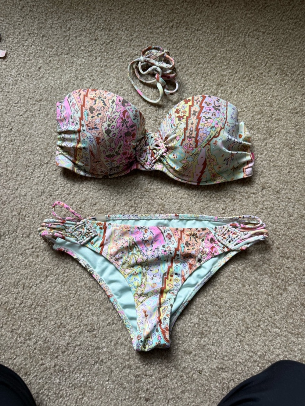 Victoria’s Secret pastel paisley floral bikini - XS (32D)
